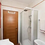 Vjera Daire *